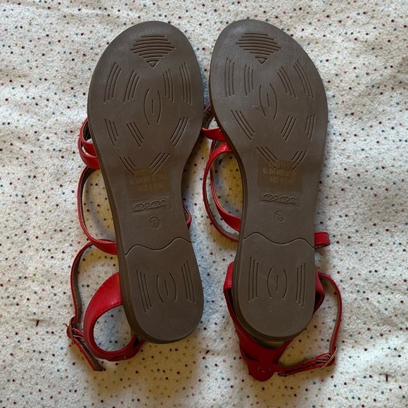 Modcloth Red Sandals sz 7.5 - Picture 5 of 7